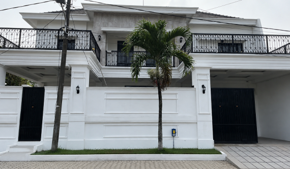 RENOVASI RUMAH TINGGAL 2 LANTAI SULFAT AGUNG